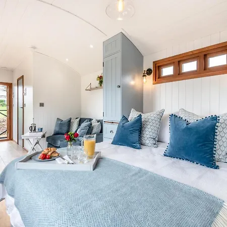 Daisy Park Shepherds Hut Looe Exterior foto
