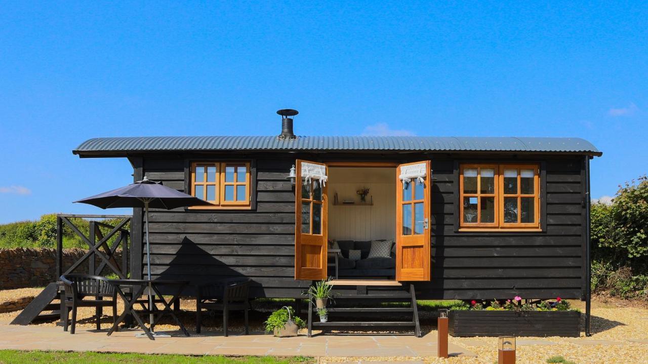 Daisy Park Shepherds Hut * Looe